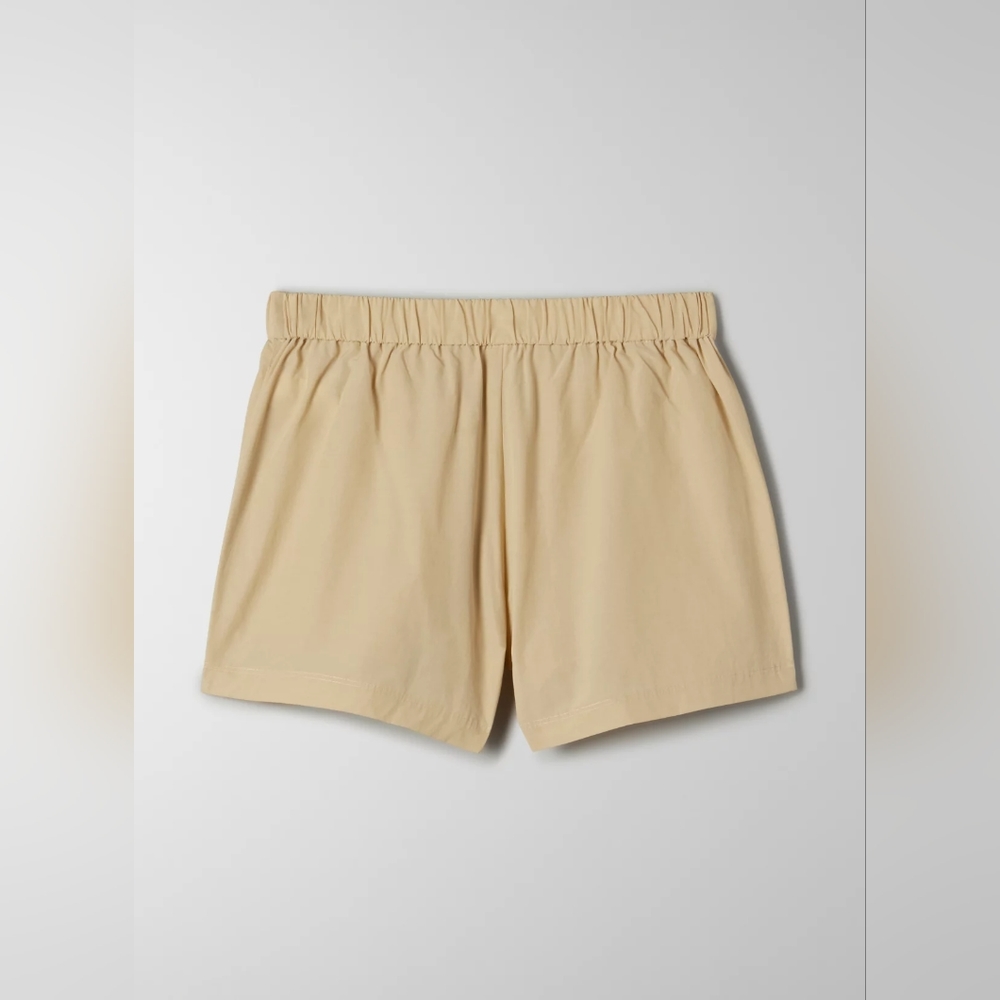 aritzia x Babaton silver gray arrow short The Group
